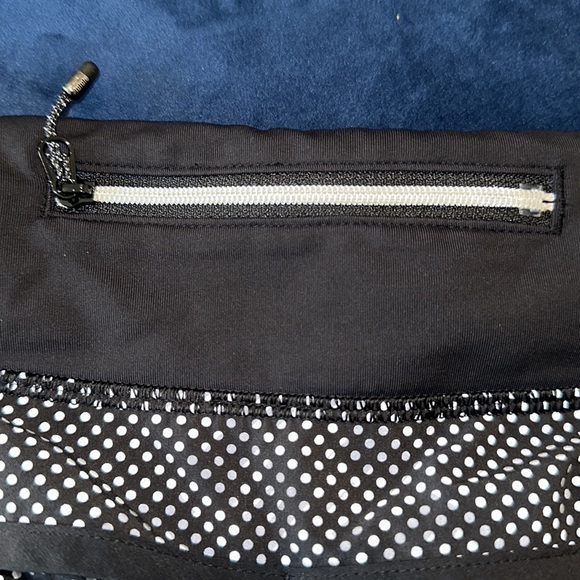 RARE Lululemon reflective special edition speed shorts 6 - Picture 6 of 12